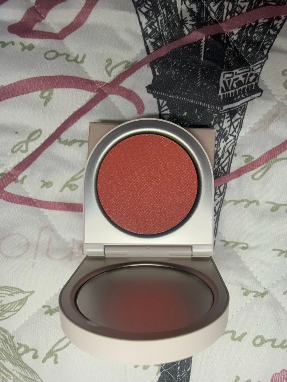 Rose Inc Blush Divine Compact